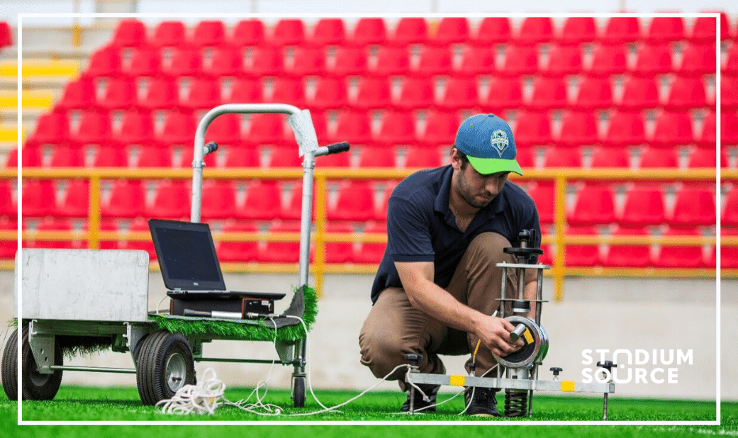 mantenimiento-canchas-con-cesped-sintetico-costa-rica-stadium-source