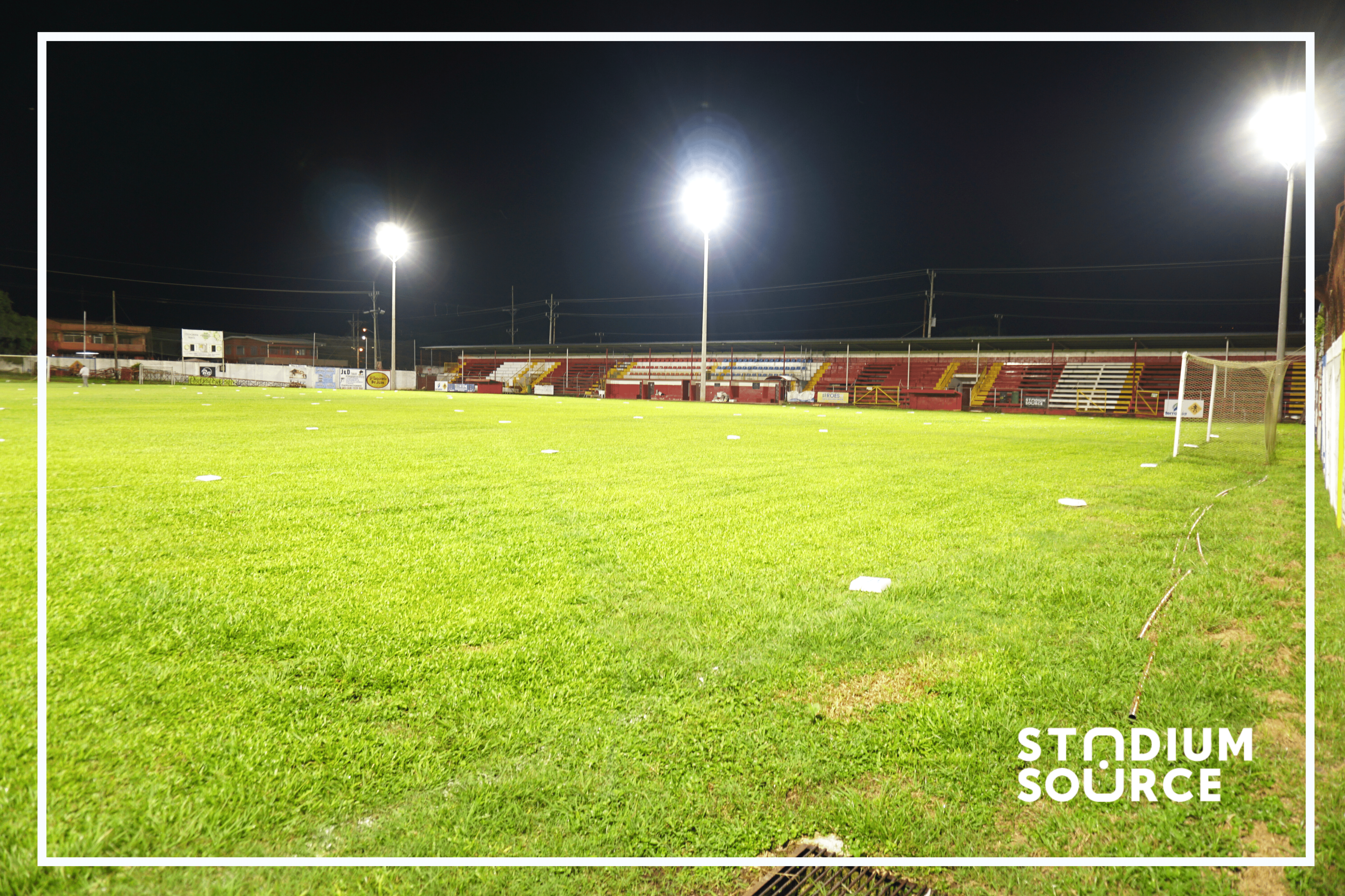 Iluminación LED Estadio Palmareño Solís Stadium Source Costa Rica iluminacion-led-estadio-palmareno-solis-stadium-source-costa-rica