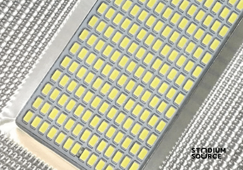 lamparas-led-solares-80w-stadium-source-costa-rica